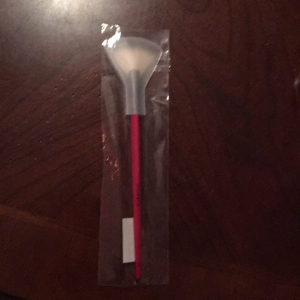 Smashbox New in pack Fan brush for makeup